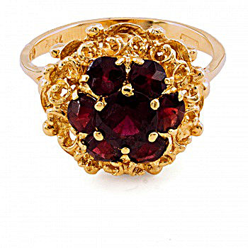 18ct gold Garnet Cluster Ring size O